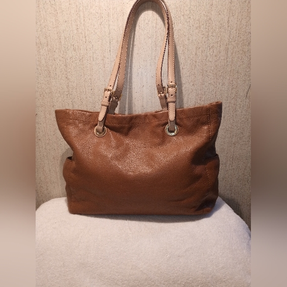 Michael Kors Tote - Picture 4 of 9